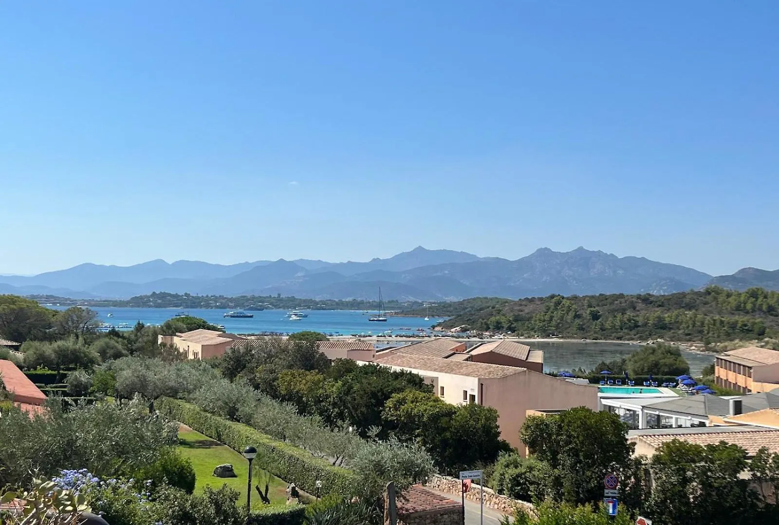 Porto Coda Cavallo Salina Bamba