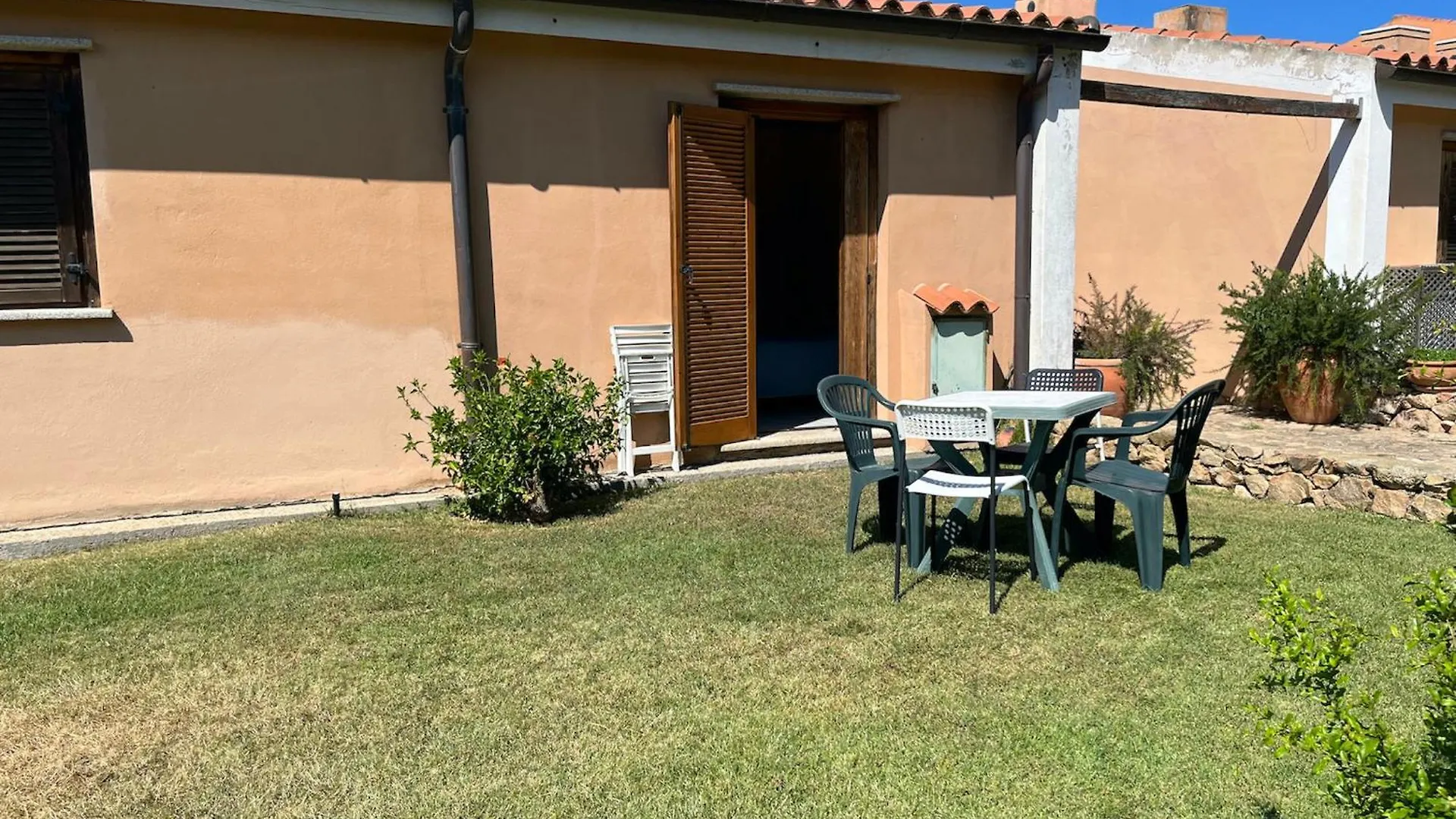 Porto Coda Cavallo Salina Bamba Capo Coda Cavallo 5*,  Italien